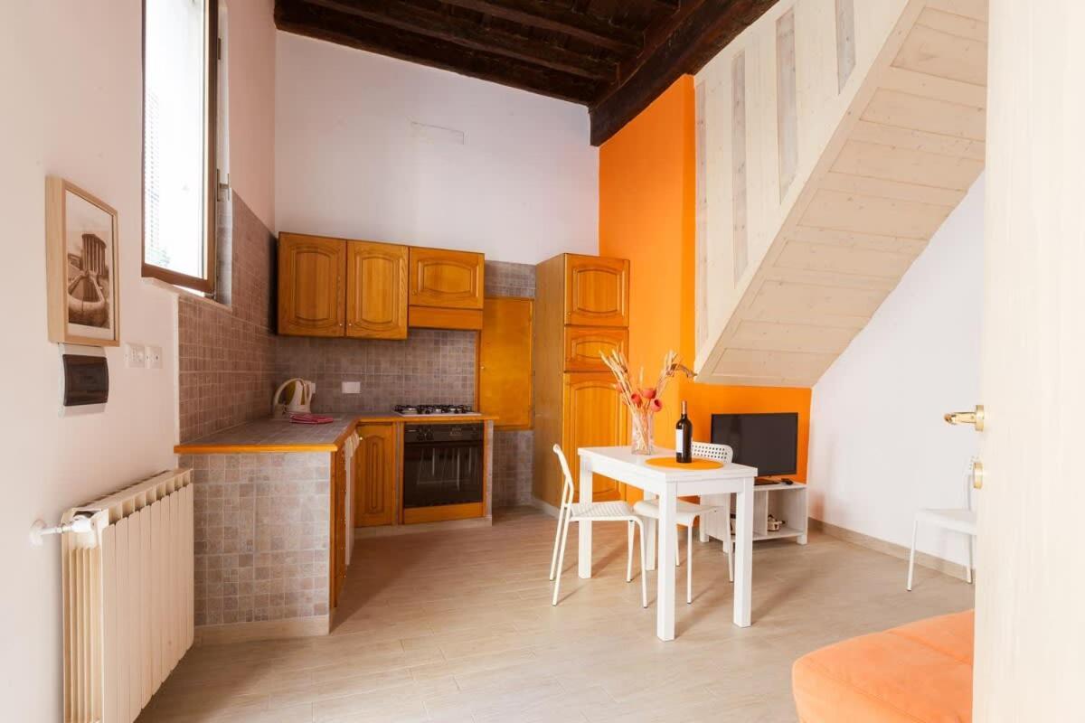 Boccanera A Trastevere Holiday Apartment روما المظهر الخارجي الصورة